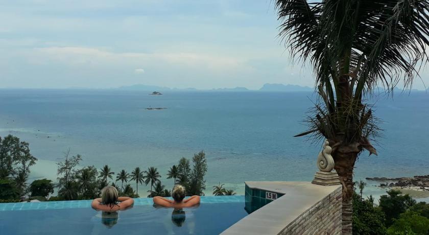 a beach with palm trees and palm trees, Sunset Hill Boutique Resort (SHA Extra Plus) in Ko Pha-ngan