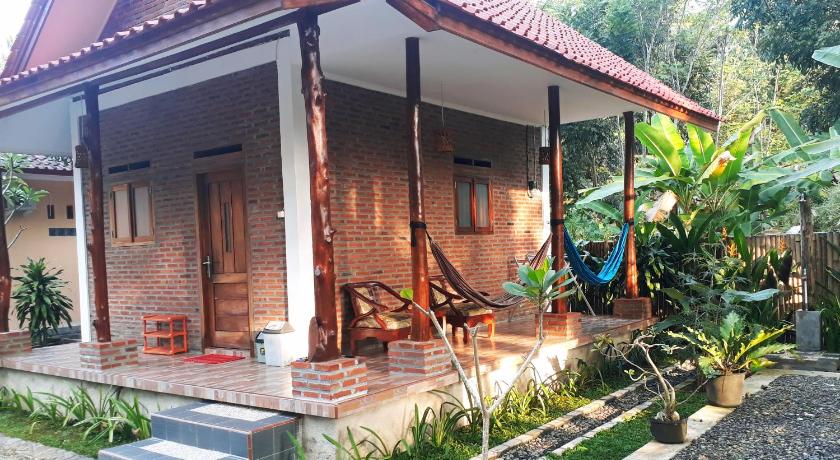 Ragha Homestay