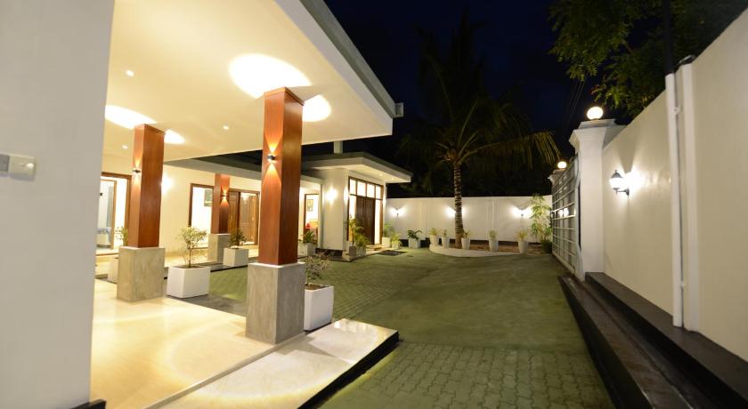 Diva Villa Airport Transit Hotel — Hotel in Negombo