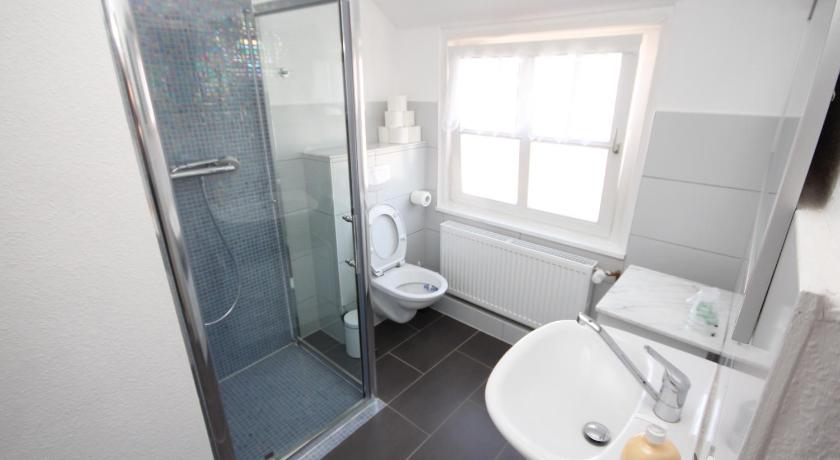 Image of One-Bedroom Apartment 12