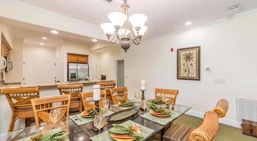 Image of Luxury Three-Bedroom Apartment - North 8
