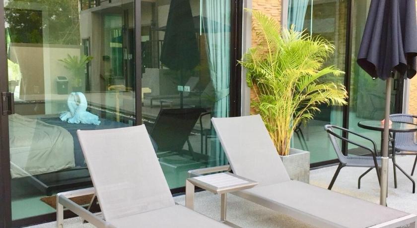 BAAN FRAN SIM DA – Bang Tao Bay, WY