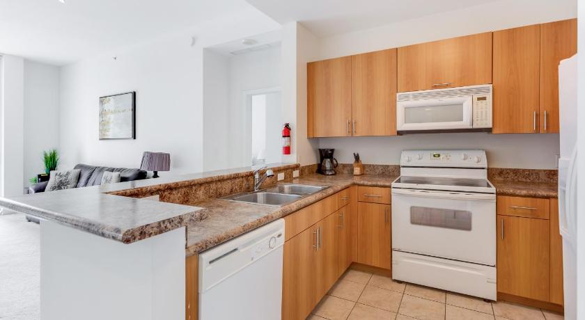 Dadeland Towers by Miami Vacations