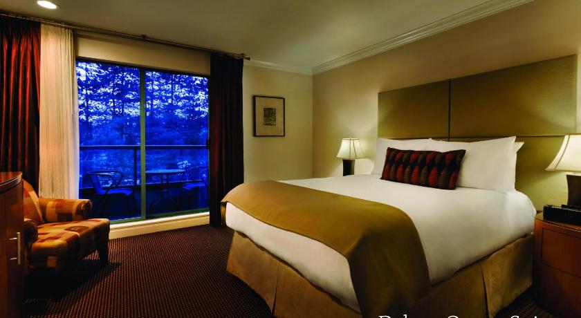 Executive Suites Hotel & Conference Center, Burnaby