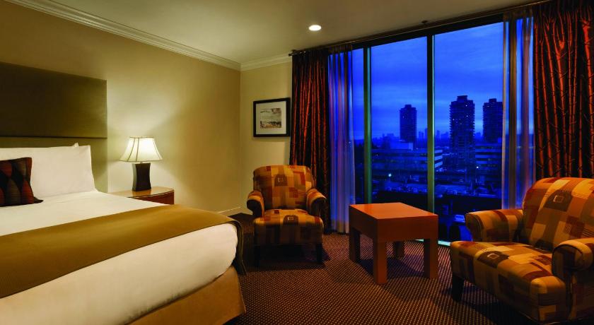 Executive Suites Hotel & Conference Center, Burnaby