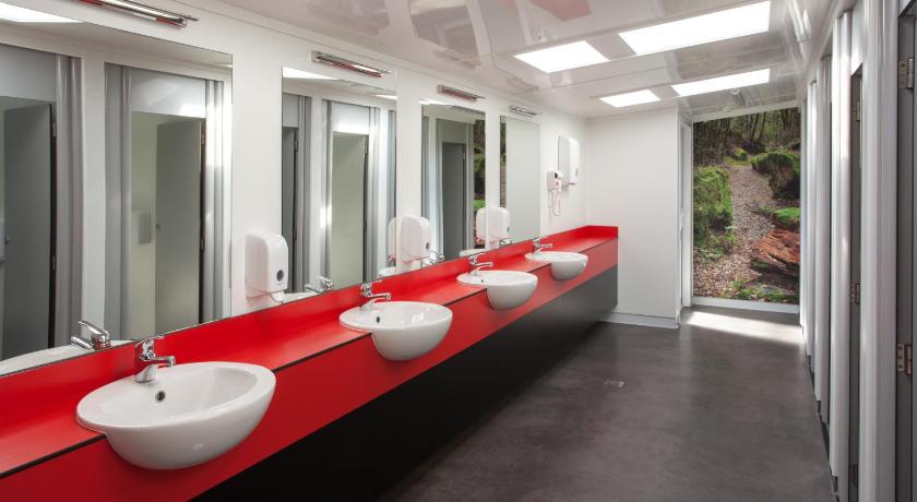 Image of Large Standard Cabin with Shared Bathroom 2