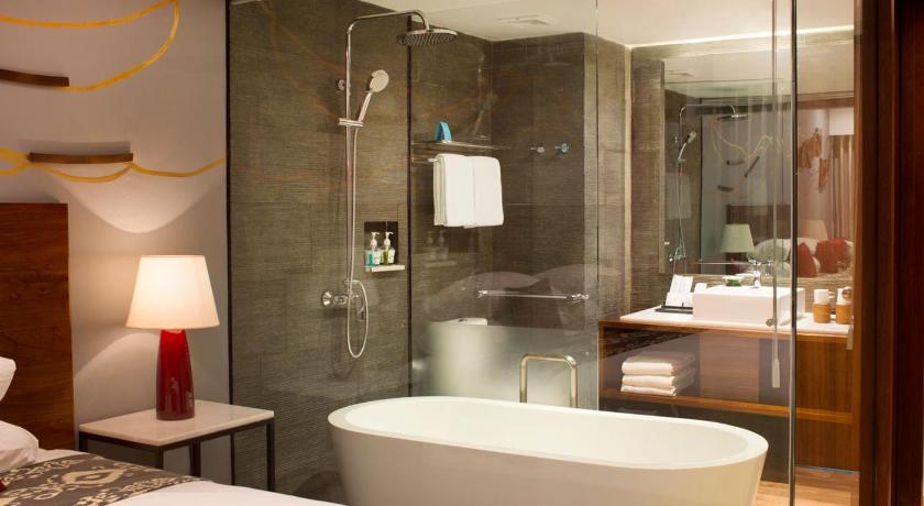 Image of Premier Garden 2