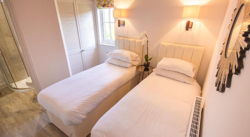 Image of The Lakehouse 4 Berth Pet Free 6