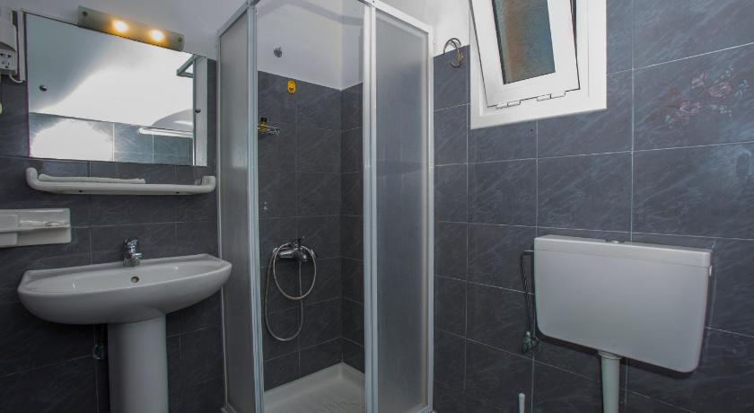 Image of 2bedroom Maisonette -  Split Level 2