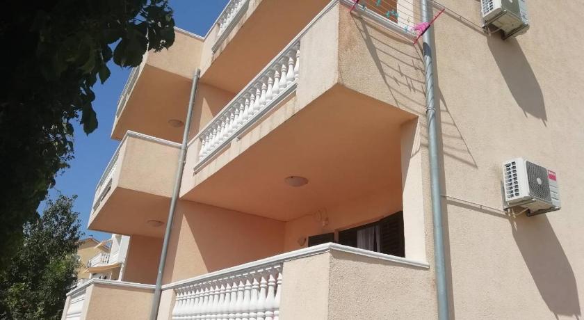 Apartment Plavia Biograd — Hotel in Biograd na Moru