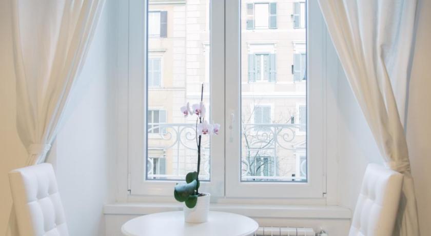 로마 바티칸 가든 룸스 (Vatican Garden Rooms) 4성급 호텔 외관