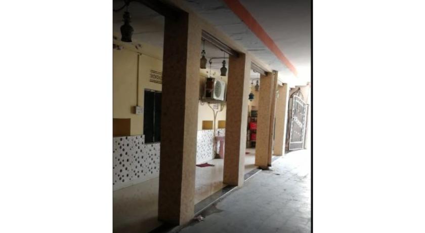 Well Furnished rooms in Pushkar photo