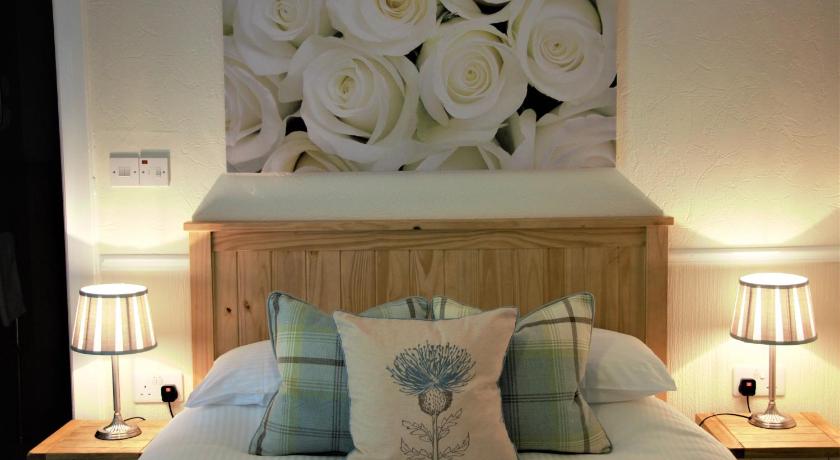 Glenmoriston Arms Hotel photo