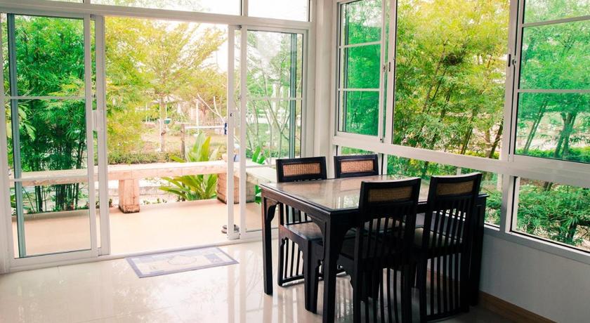 Image of Family Villa 11