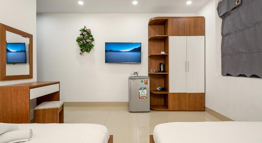 Moonlight Beach Hotel In Da Nang Vietnam Expedia