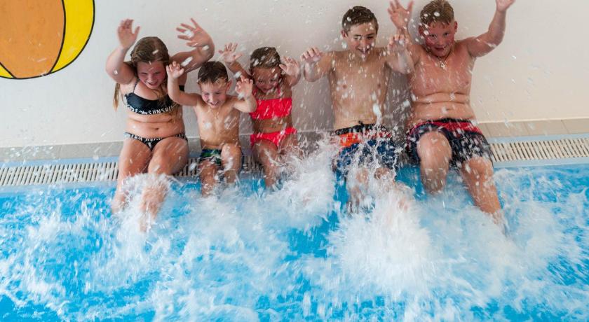 Pitzis Kinderhotel - Family Only photo