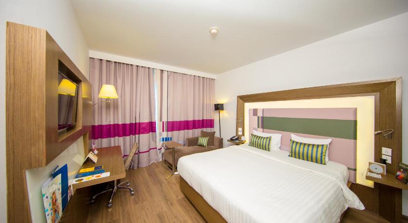Image of Superior Room - King Bed 1