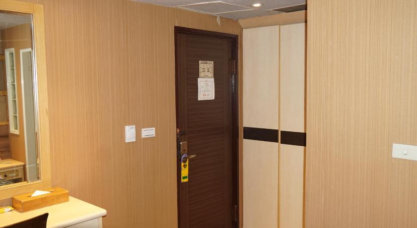 Image of Economy Double Room without window 10