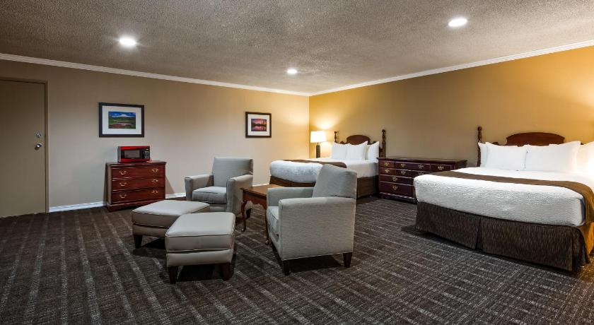 Best Western Lakewood Motor Inn