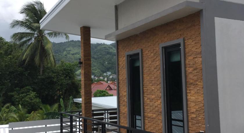 BAAN FRAN SIM DA – Bang Tao Bay, WY