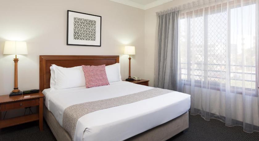 Ramada by Wyndham Brisbane Windsor Hotel