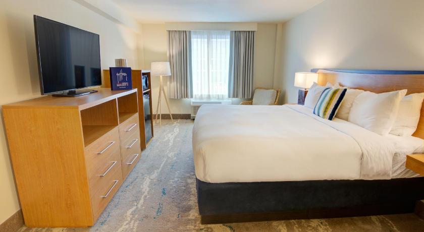 Image of Standard Room King bed 1