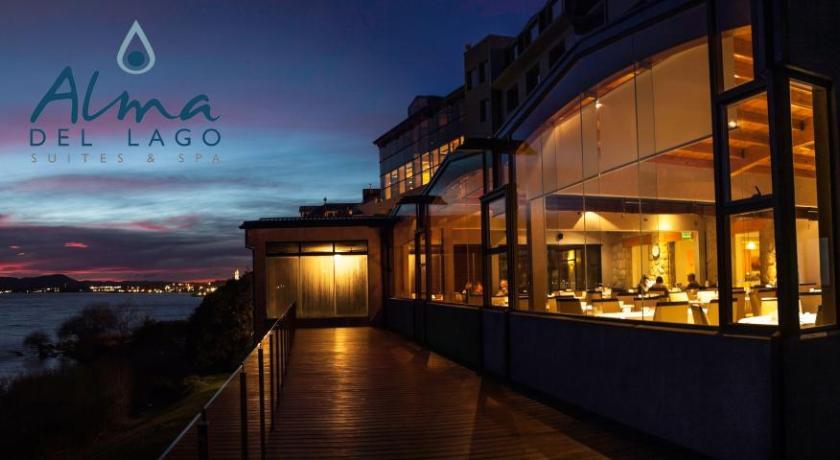 Alma Del Lago Suites & Spa photo