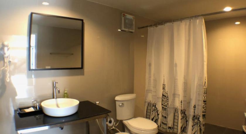 Image of Quadruple Room 2