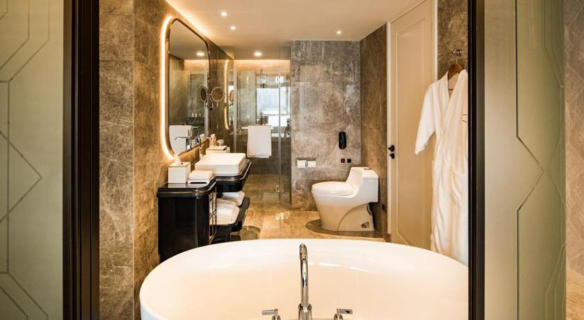 Image of Superior River View Twin Room 2