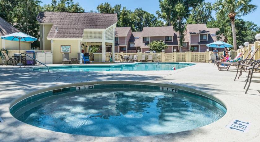 Coral Reef Resort photo