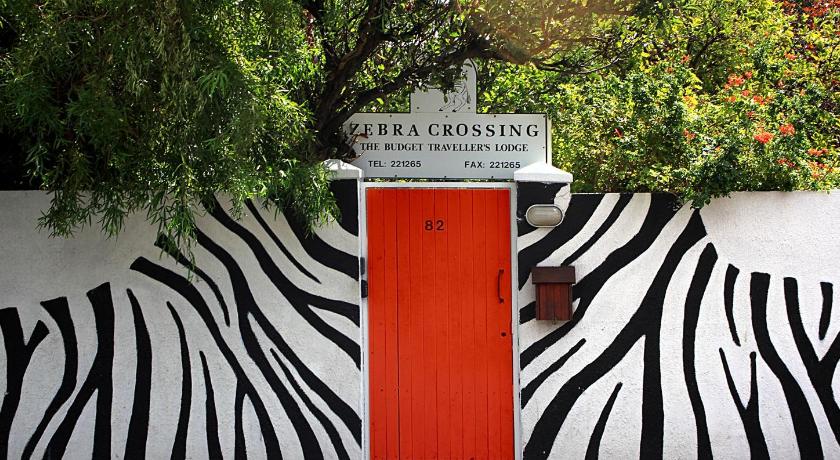 Zebra Crossing Backpacker — Hotel in Cape Town