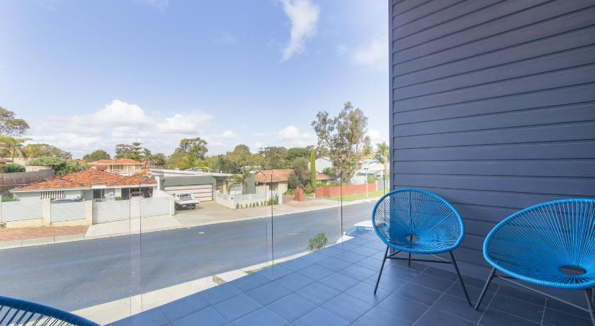 Sunset Place Apartments photo