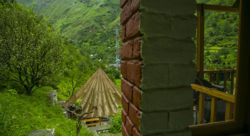 Offbeat Abodes - Tirthan Valley