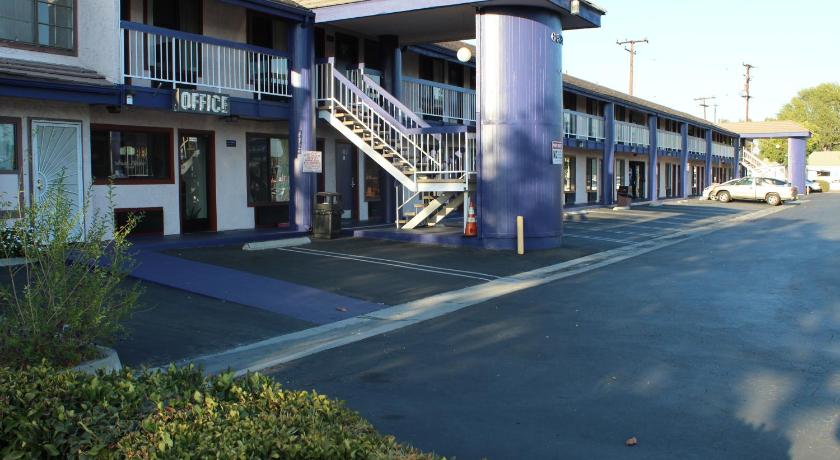 Travelodge by Wyndham Buena Park