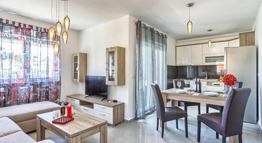 Sweetime Apartment in Podstrana — Hotel in Podstrana