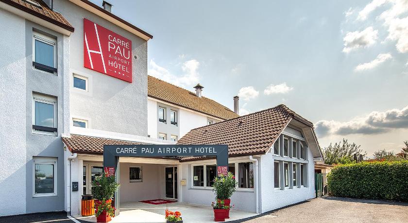 Carre Pau Airport Hotel