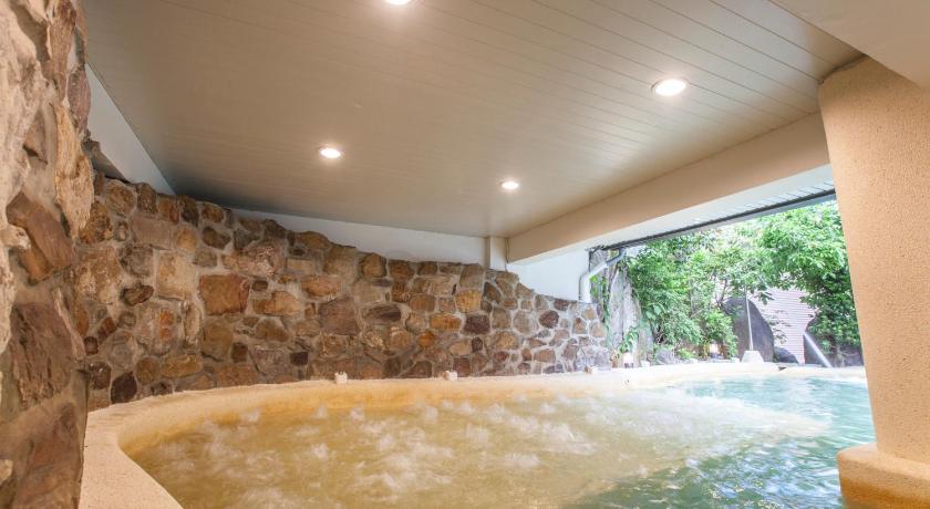 Hua Ge Hot Spring Hotel – Jiaoxi, WV