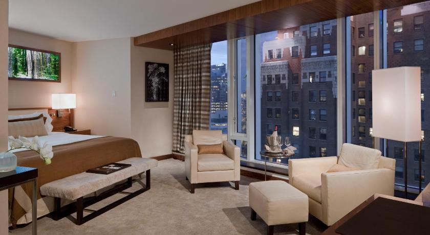 Image of Fairmont Gold Harbor and Mountain View Room with King Bed 6