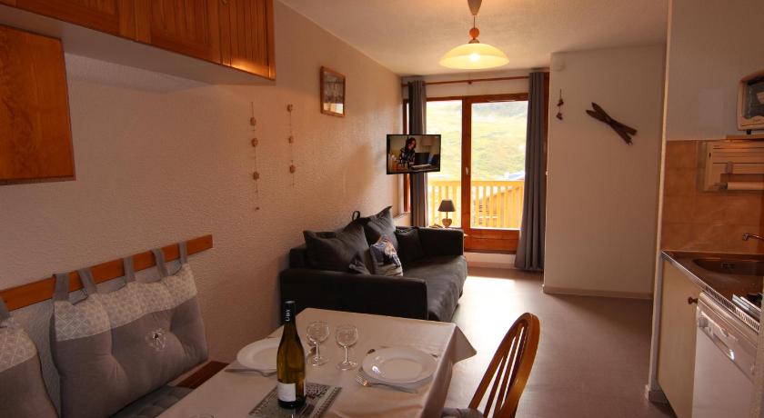 Image of Apartment 3