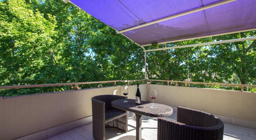 ローマ Hotel Fenix 4つ星 ホテル 施設