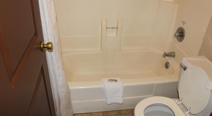 Scottish Inn Knoxville photo