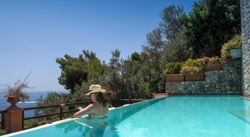 Villa Corallium photo