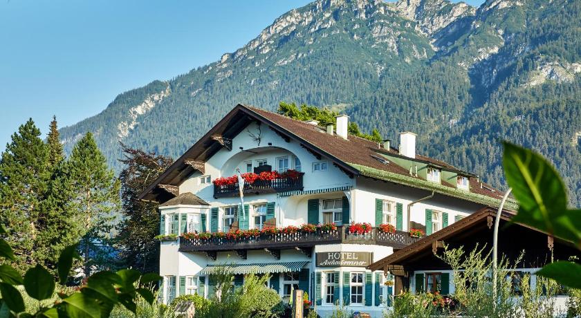 Hotel Aschenbrenner — Hotel in Garmisch-Partenkirchen