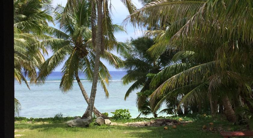 Shoreline Escape Rarotonga photo