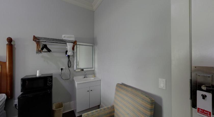 Image of Double (Shared Bathroom) 5