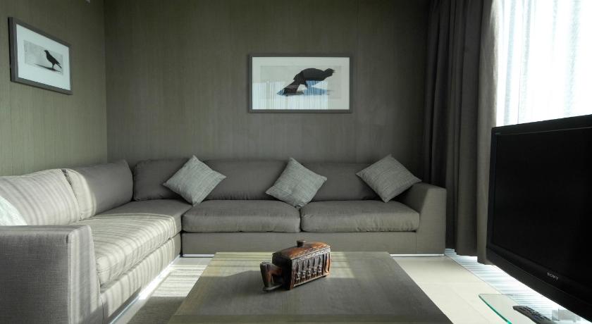 Image of Suite 11