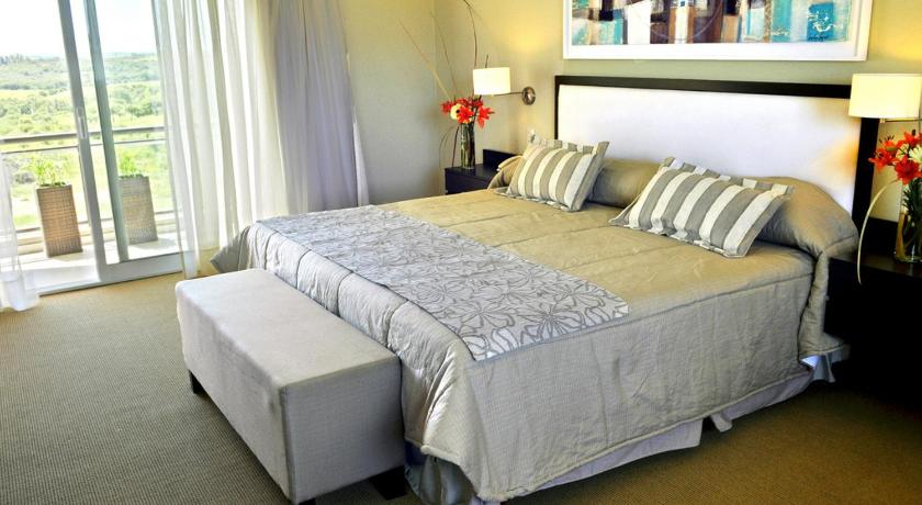 Image of 1 King Bed Non-Smoking 1