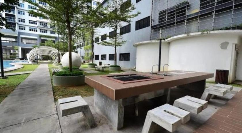 Puchong Skypod 1-5pax| Walk IOI Mall 10min Sunway - image 2