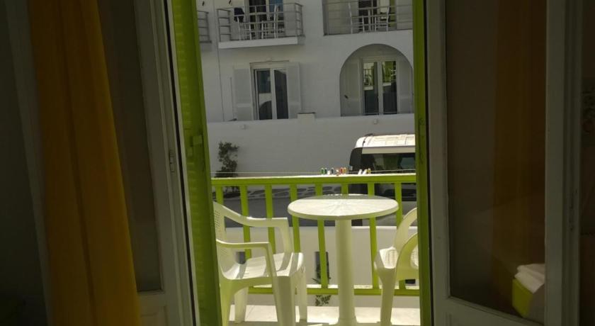 Siren Rooms and Apartments Paros photo