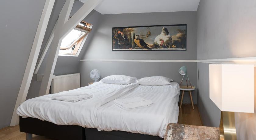 Westerpark Suites photo